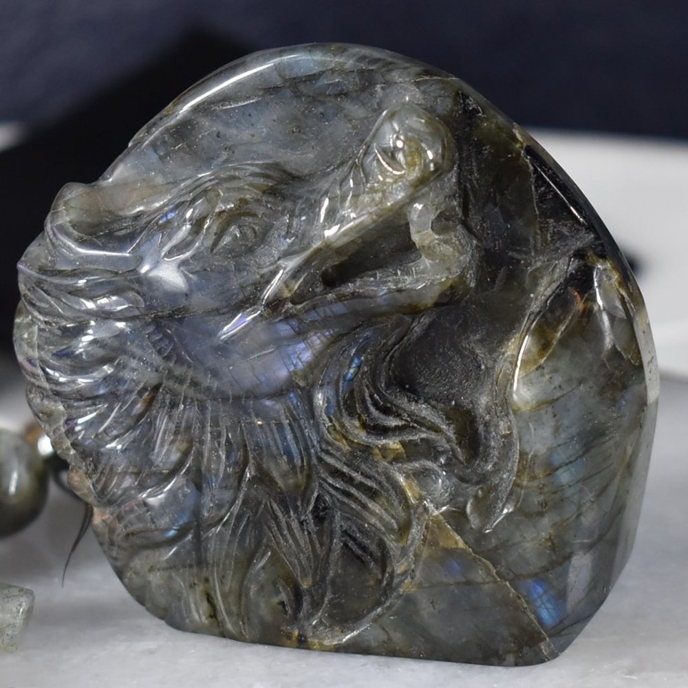 Flash Labradorite Dragon Head - Picture 3 of 12